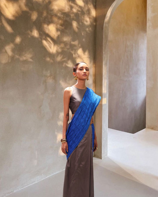 Mono-Pop Sari with Top