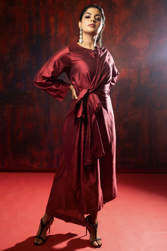 Nikhila Vimal- in Twist & Tie Dress